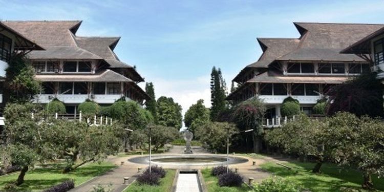 Kolaborasi ITB dan SMA Tarnus Luncurkan Program Pra-Universitas, Apa Manfaatnya?