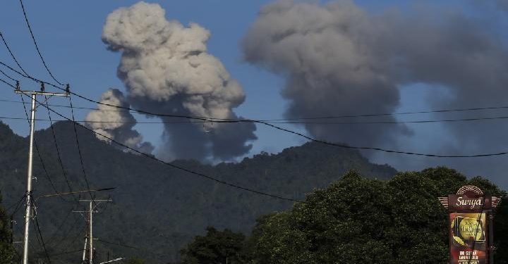 Ini Alasan Gunung Dukono Meletus Berulang Setiap Hari