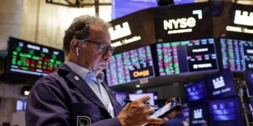 Wall Street Turun Bebas: S&P 500 dan Nasdaq Catat Penurunan Terbesar Hari Ini