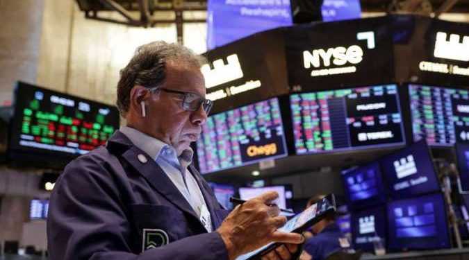 Wall Street Turun Bebas: S&P 500 dan Nasdaq Catat Penurunan Terbesar Hari Ini