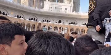 8 Potret Perjuangan Keluarga Sonny Septian Menggapai Hajar Aswad