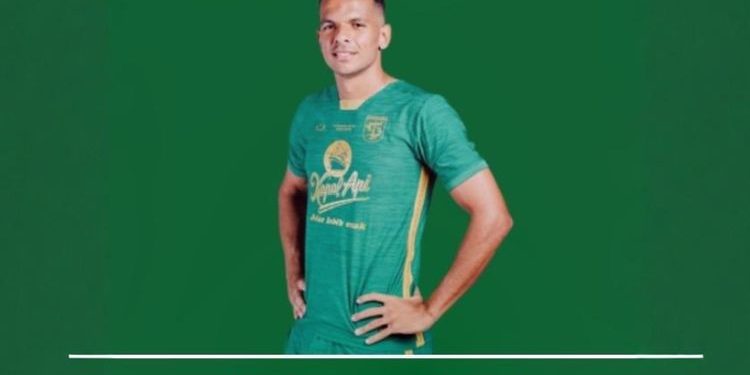 Leo Lelis Kembali ke Persebaya untuk Kalahkan Aji Santoso dan Bawa Persijap Promosi ke ISL