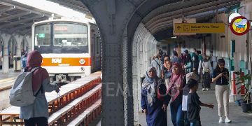 KAI Selidiki Penyebab KRL Bogor-Jakarta Kota Turun