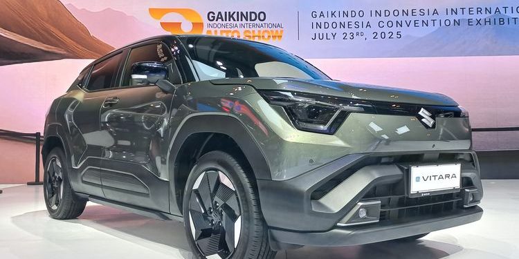GIIAS 2025: Pengunjung Tertarik Harga Suzuki eVitara
