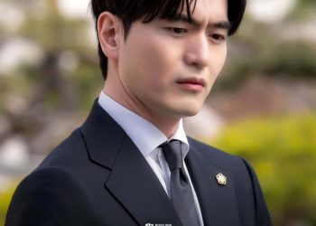7 Fakta Menarik tentang Kepribadian Yoon Seok Hoon di Drakor Beyond the Bar
