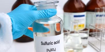 Apa Itu Asam dan Mengapa Berbahaya?