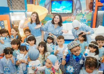 Orang Tua Lebih Perhatikan Sosial dan Lingkungan Saat Belanja Anak