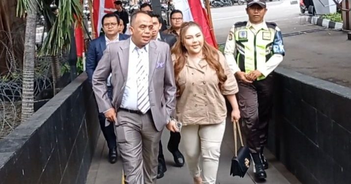 Lisa Mariana Hadir sebagai Saksi Dugaan Korupsi di Bank BJB