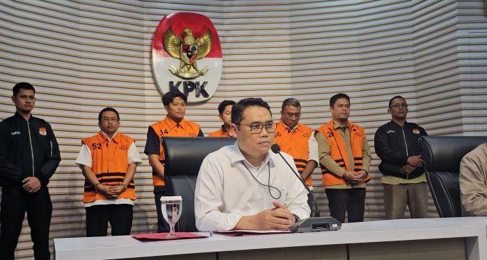 Gestur dan Reaksi Abdul Azis Saat Diumumkan Tersangka oleh KPK: Tenang, Tajam, Tegak