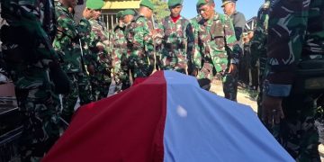 Jenazah Prajurit TNI yang Dianiaya Dimakamkan Secara Militer
