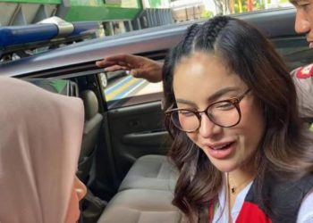 Angkut Uang Reza Gladys, Nasib Sopir Taksi yang Bawa Asisten Nikita Mirzani Pilu, Mobil Disita