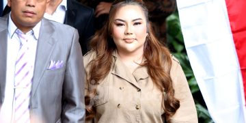 Lisa Mariana Tiba di Gedung KPK