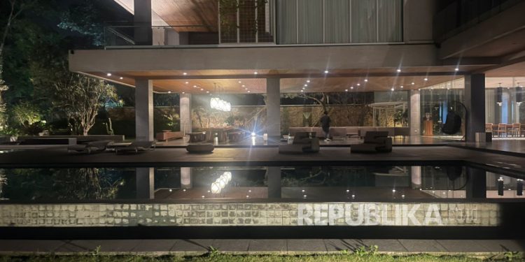 Jampidsus Sita Rumah Mewah Rp 100 Miliar di Bogor Diduga Milik Riza Chalid