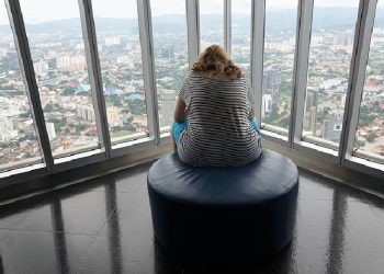 Cara Sederhana Membedakan Kecemasan dan Depresi: Tanda hingga Pengobatan