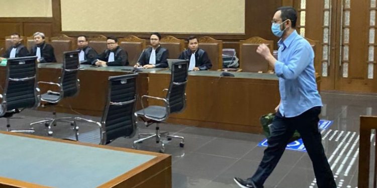 Rajo Emirsyah Divonis 10 Tahun Penjara dan Denda Rp1 Miliar dalam Kasus Pencucian Uang Kominfo