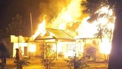 Selain Ancaman 12 Tahun Penjara, Kades Bakar Kantor Inspektorat Dipecat