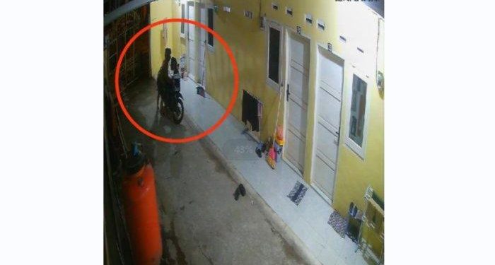 Dua Motor Raib di Jalan Dr Mansur Medan, Aksi Maling Terekam CCTV