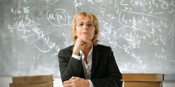 Dosen UIN Malang Viral karena Pura-pura Stroke dan Berguling saat Dihadang Polisi