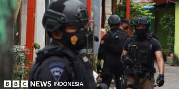 Ibu-ibu Makassar Terjebak Utang, Lakukan Pencurian Emas dengan Bom Molotov