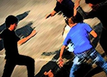 Sopir Bus Jadi Korban Preman dan Rekan, Uang Parkir Picu Konflik