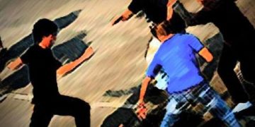 Sopir Bus Jadi Korban Preman dan Rekan, Uang Parkir Picu Konflik