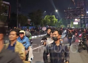 Kelompok Lain Bubarkan Massa Demo di Depan Polda DIY
