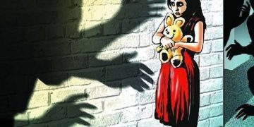 Polres Gresik tangkap dua tersangka asusila, salah satunya anak-anak dan paksa korban