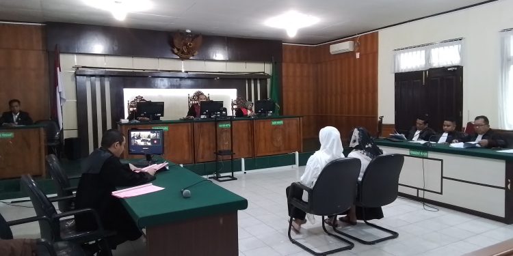 Hukuman Mantan Kepala Puskesmas 13 Bulan Penjara
